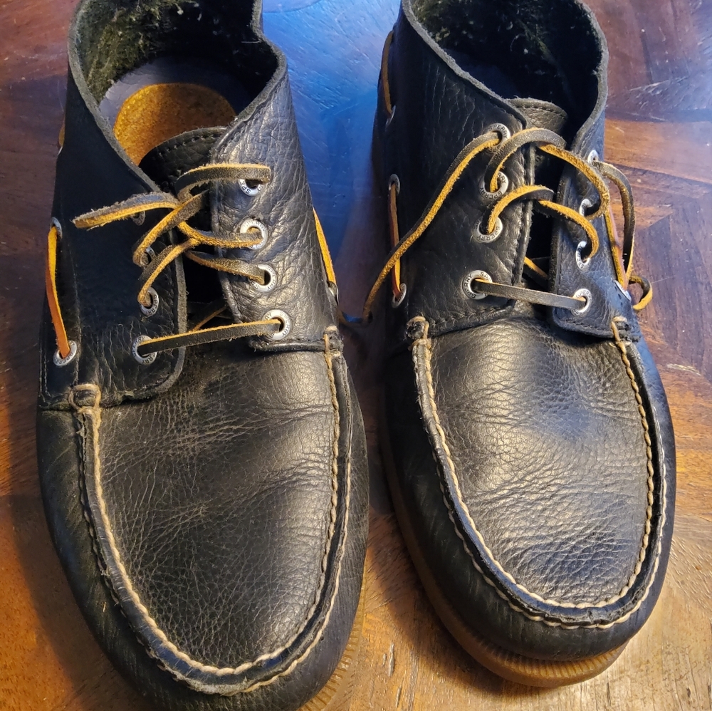 Sperry   leather upper deck shoes